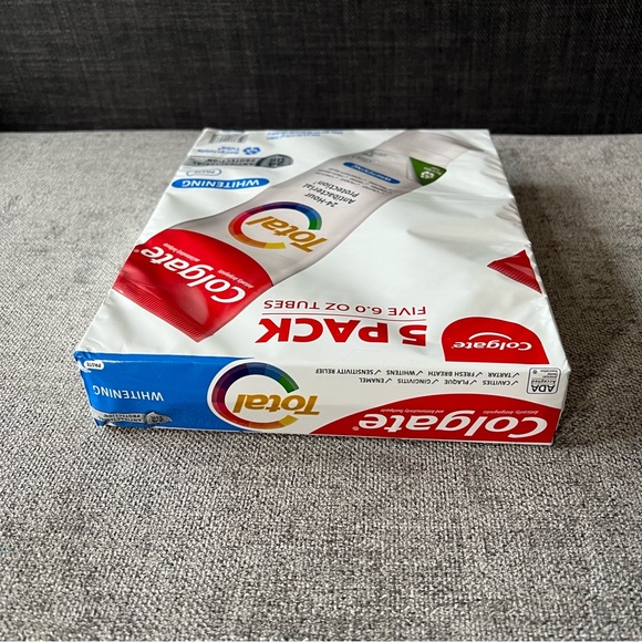 NIB Colgate Total Whitening Toothpaste- 5 Pack - Picture 4 of 6